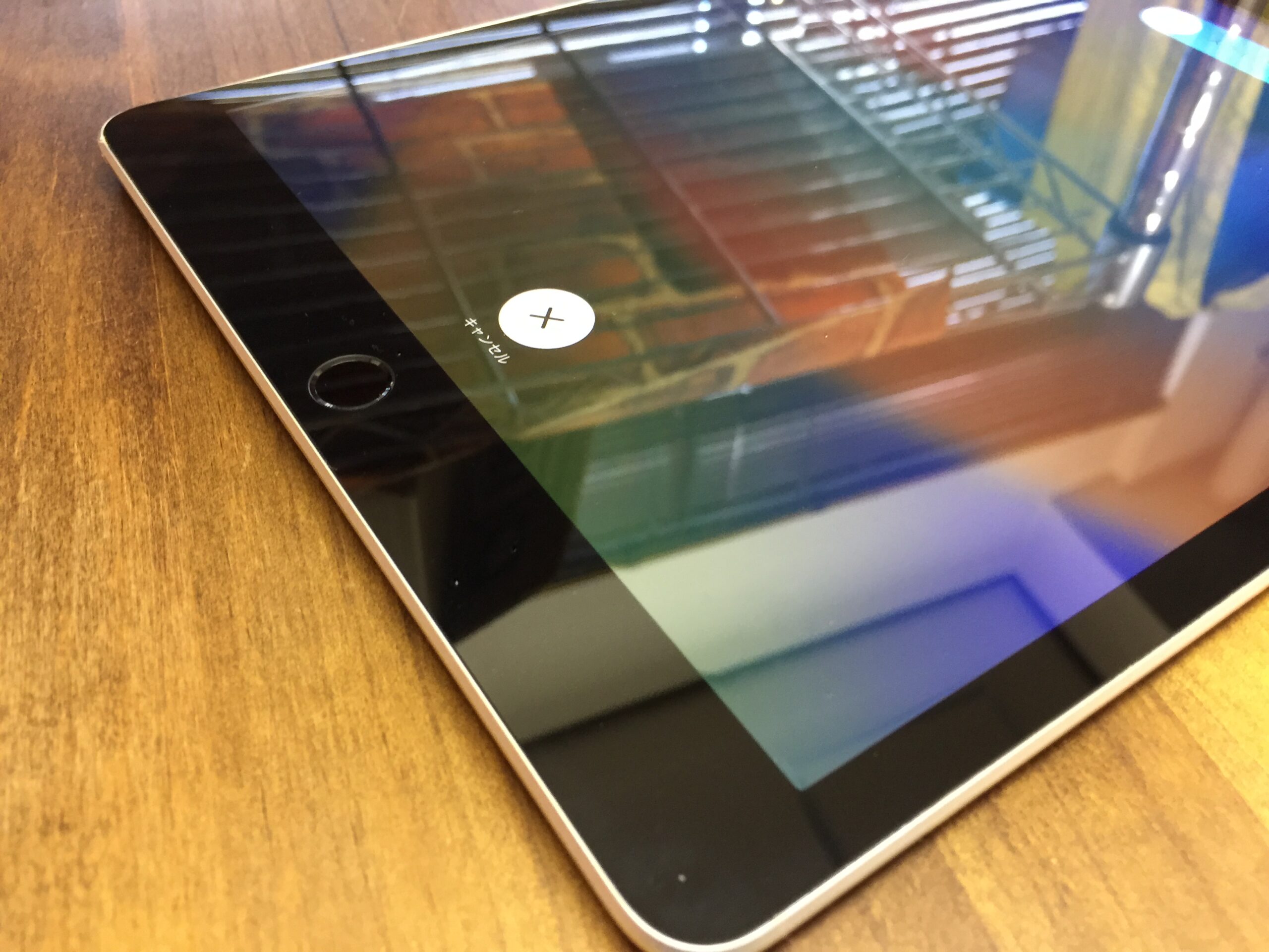 iPad pro 第1世代(画面割れ(動作は正常)) - タブレット